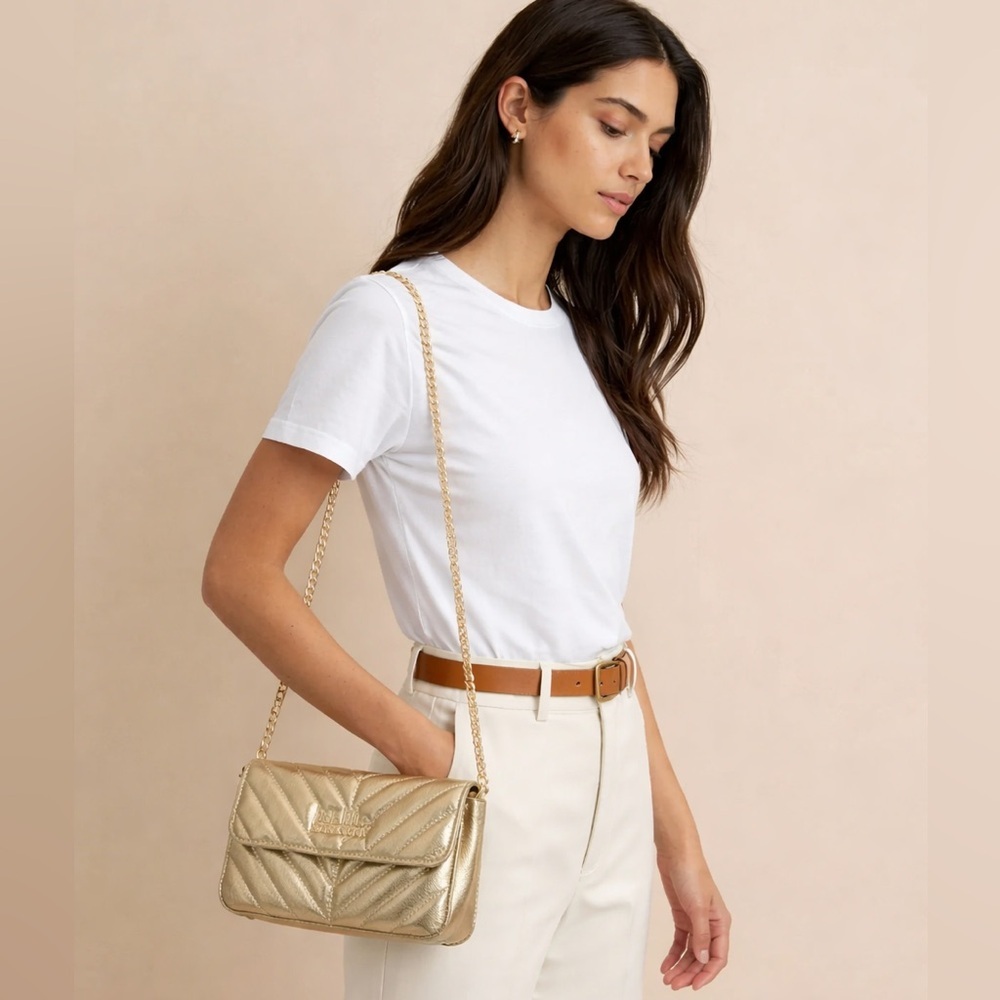 NWT Nicole Miller Gold Vegan Leather Quilted Small Handbag Crossbody Gold Chain - Picture 6 of 11